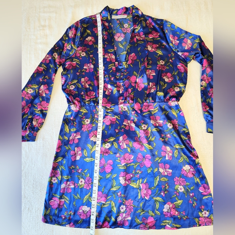 Vibrant Floral Long Sleeve Dress With A Tie - Blue and Pink 🌺 - Picture 4 of 8